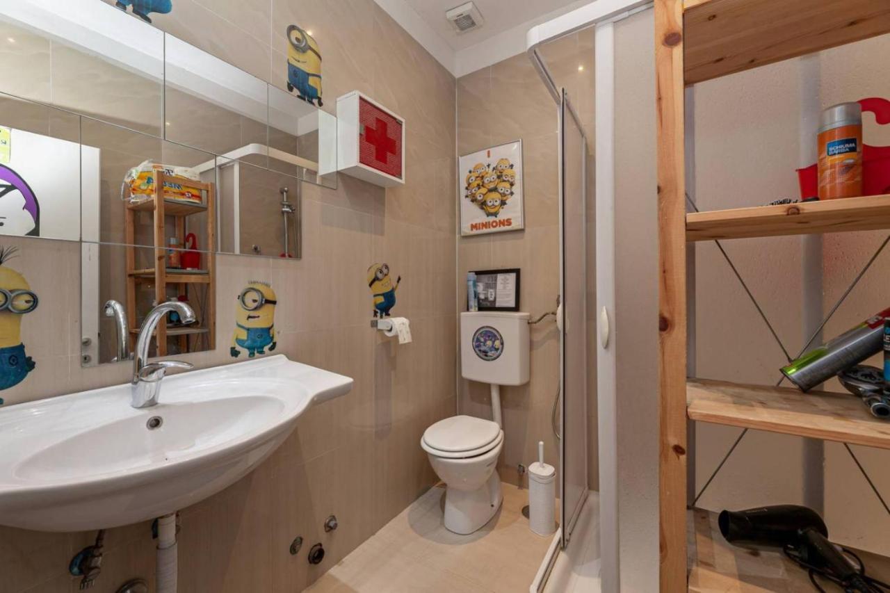 Quadruple Room with Private External Bathroom