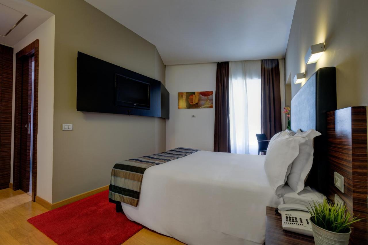 Double or Twin Room,1022308300:JPEG
