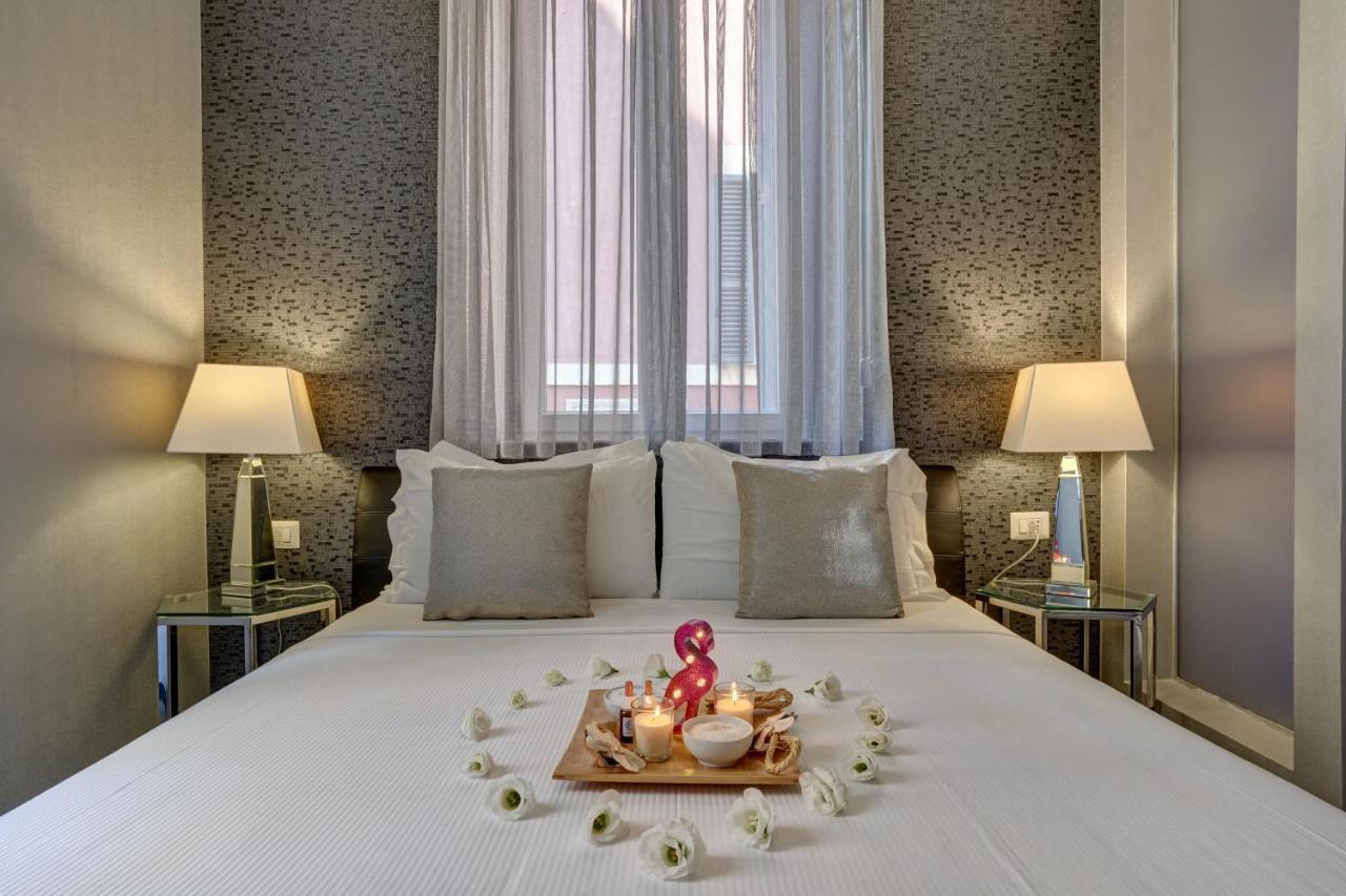 Standard Double Room-Via del Corso 32