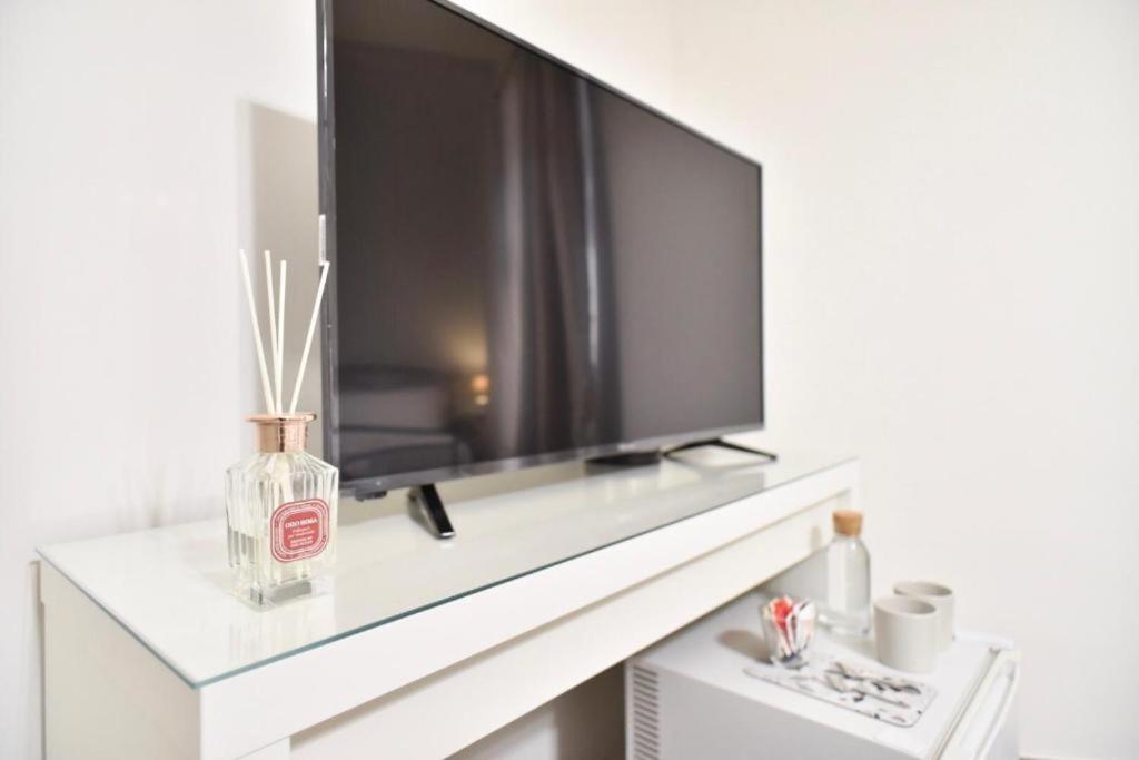 Standard Double Room,1081947427:JPEG