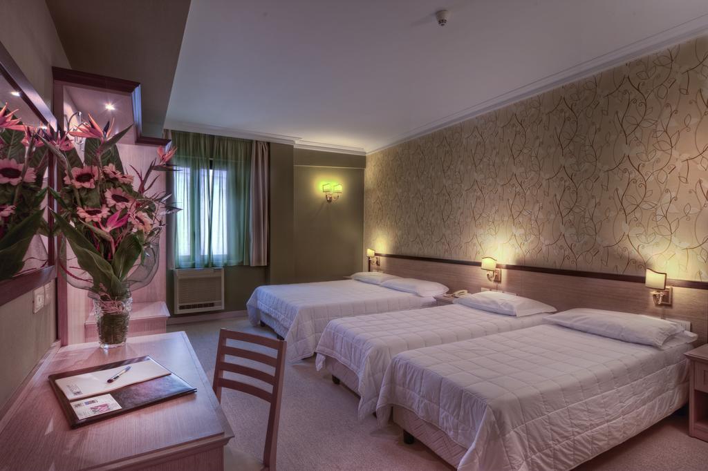 Triple Room with Shower