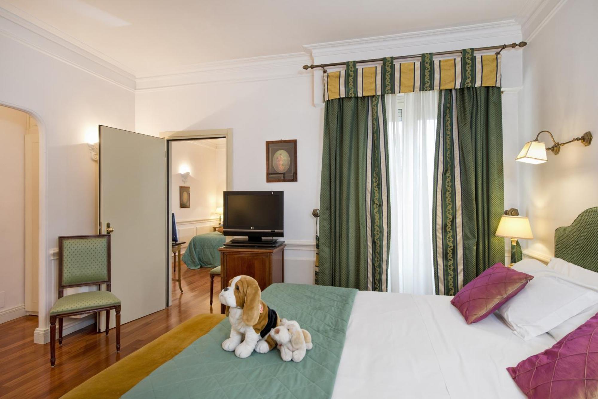 Family Room (4 Adults)