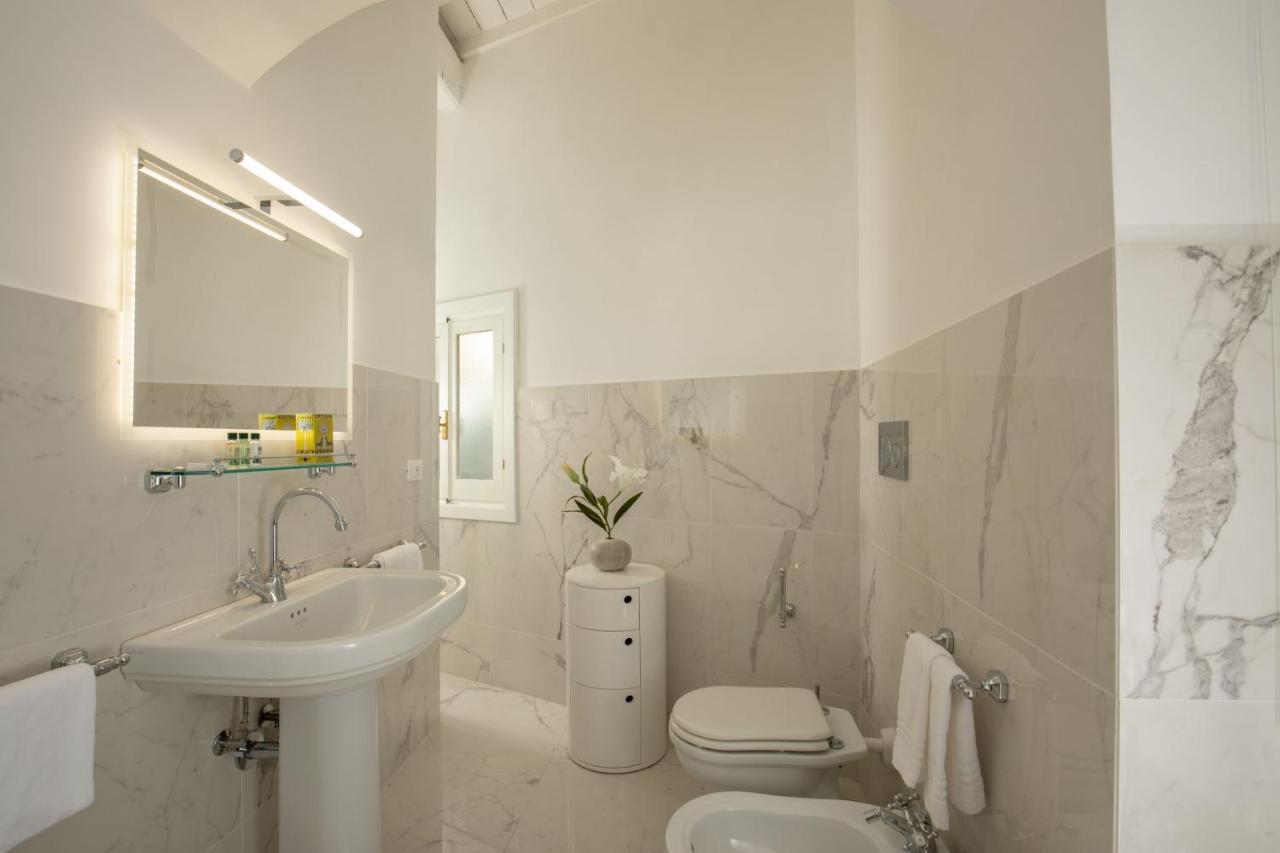 Deluxe Double Room with Bath