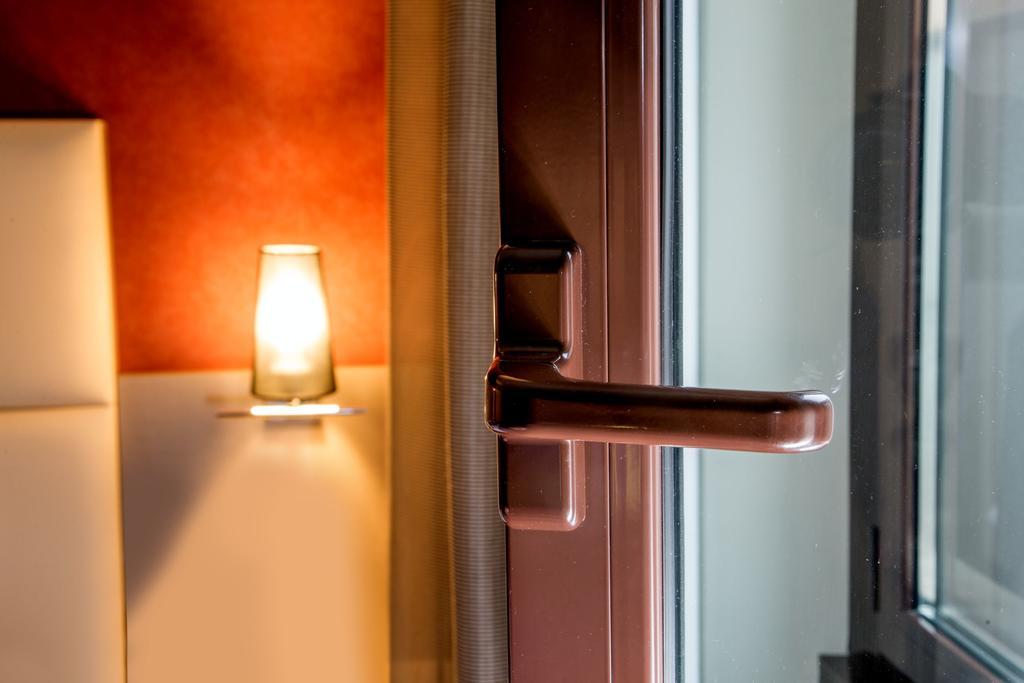 Suite,118728154:JPEG