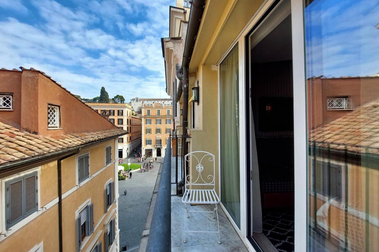Suite with Balcony