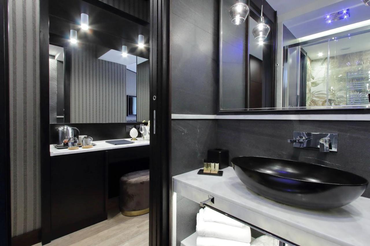 Deluxe Double or Twin Room with Balcony