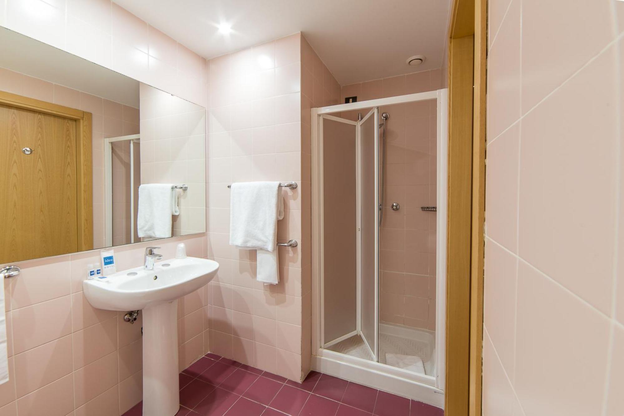 Basic Double Room