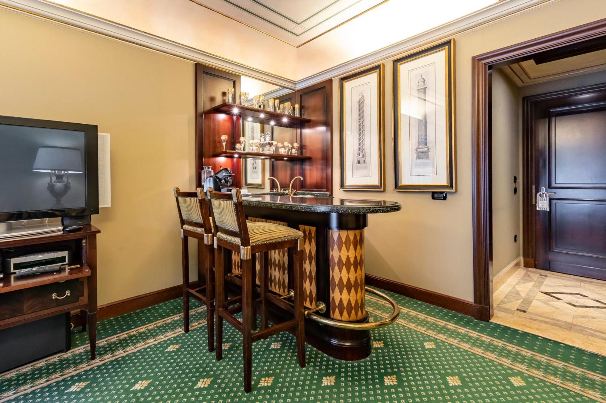 Presidential Suite,1209537916:JPEG