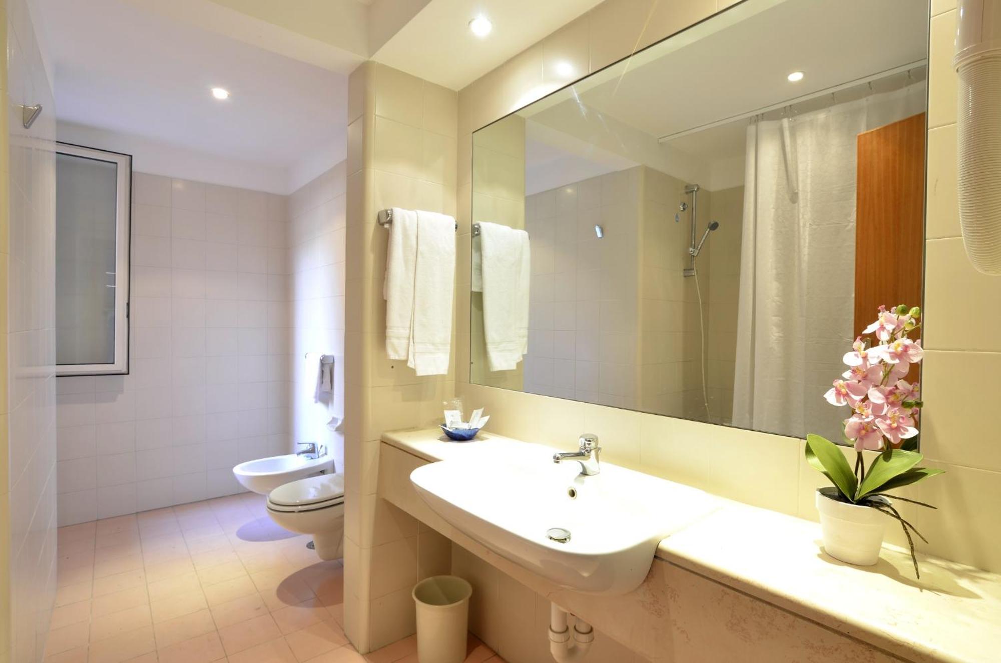 Classic Quadruple Room