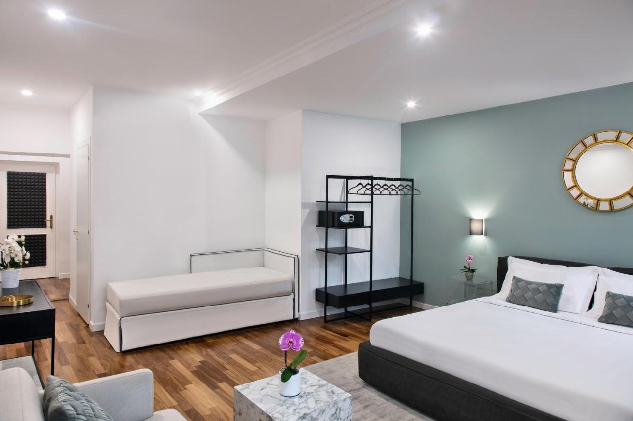 Deluxe King Suite View