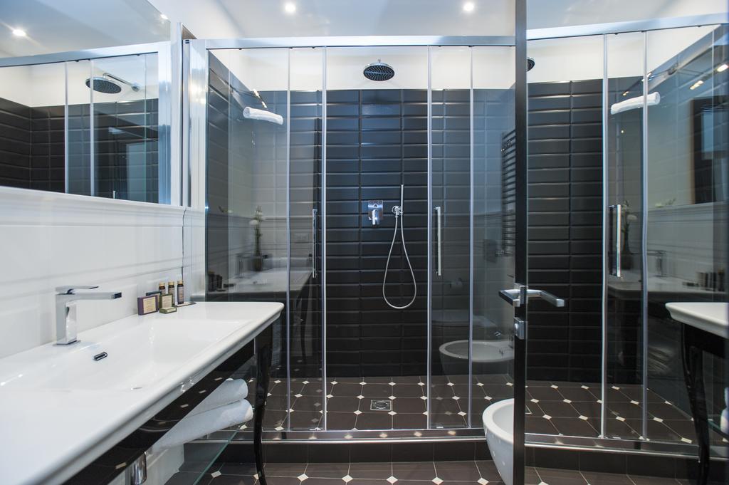 Superior Double or Twin Room Room with City View