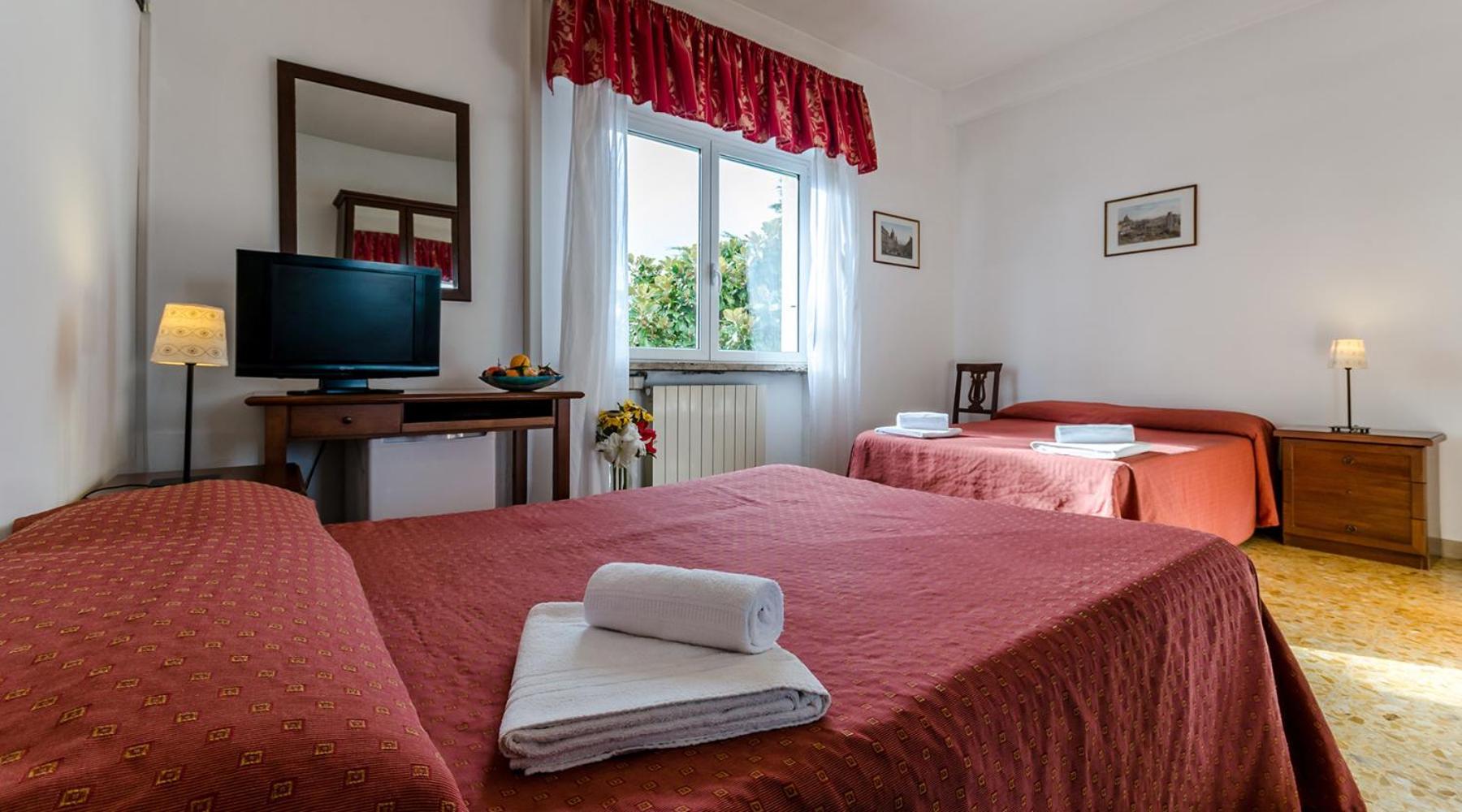 Triple Room