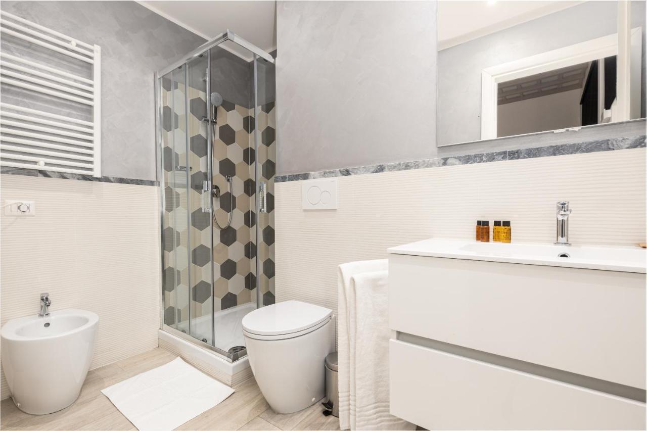 Standard Double Room Via della Frezza