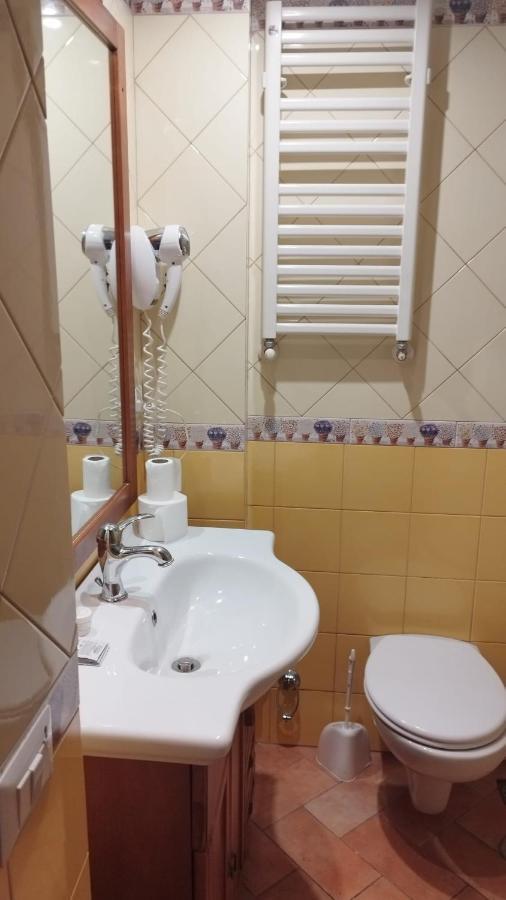 Quadruple Room Private Bathroom,1312534024:JPEG