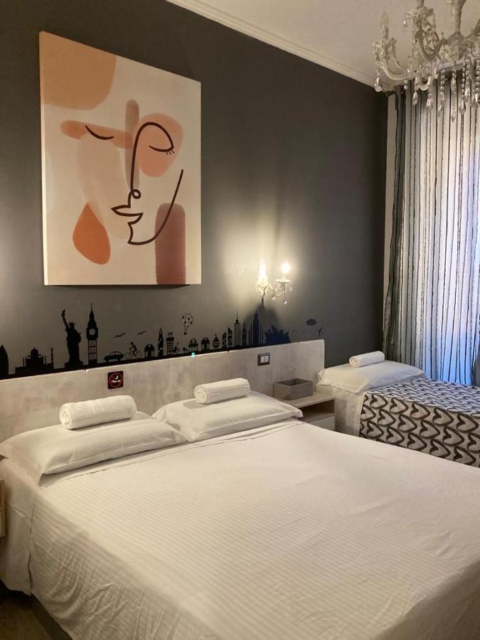 Large Deluxe En-suite,1362324869:JPEG