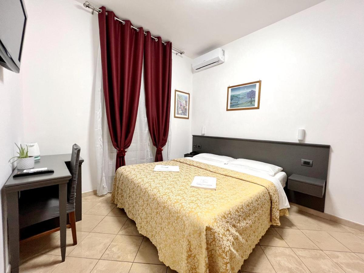 Double Room Private Bathroom