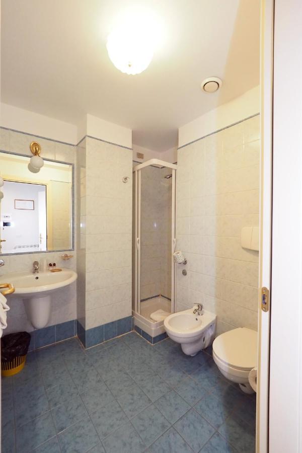 Double Room with Balcony,1649014939:JPEG