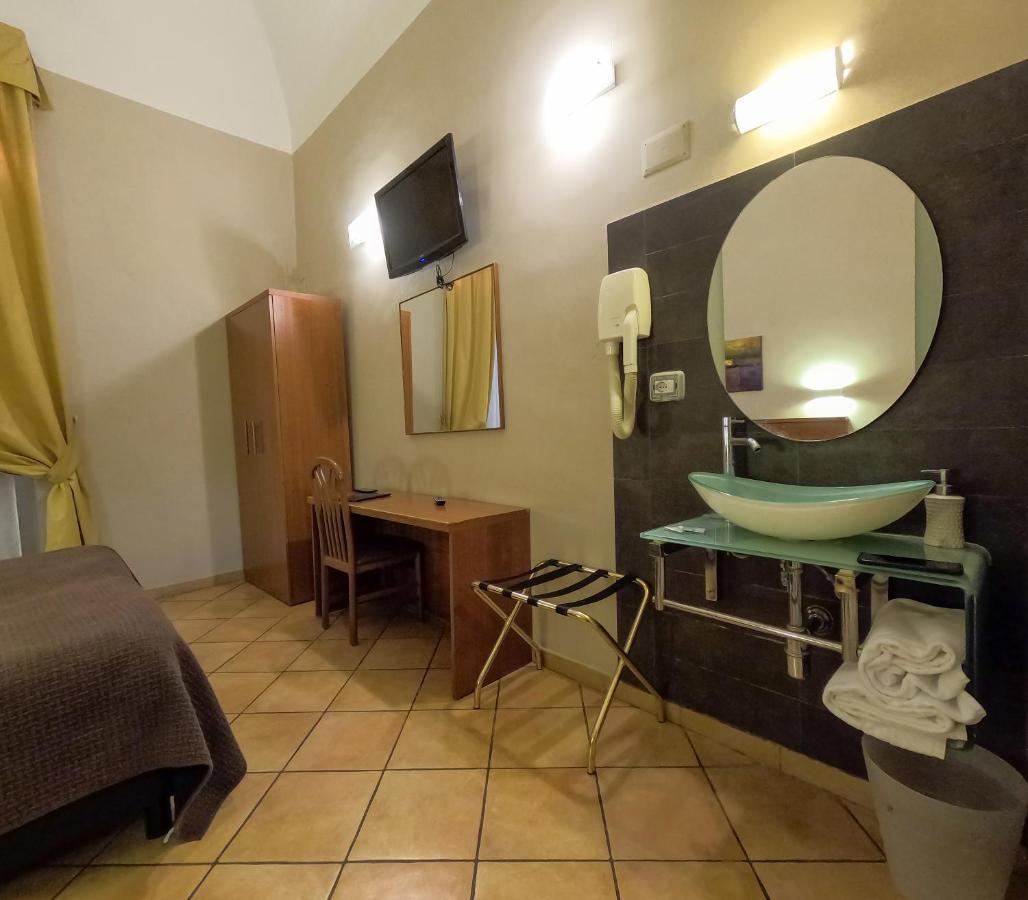 Double or Twin Room,1351547899:JPEG
