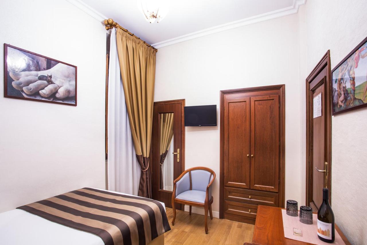 Single Room Bath,1357650317:JPEG