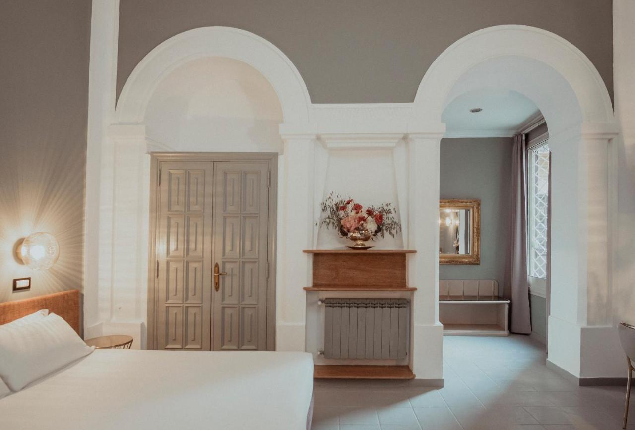 Family Room,1359149582:JPEG