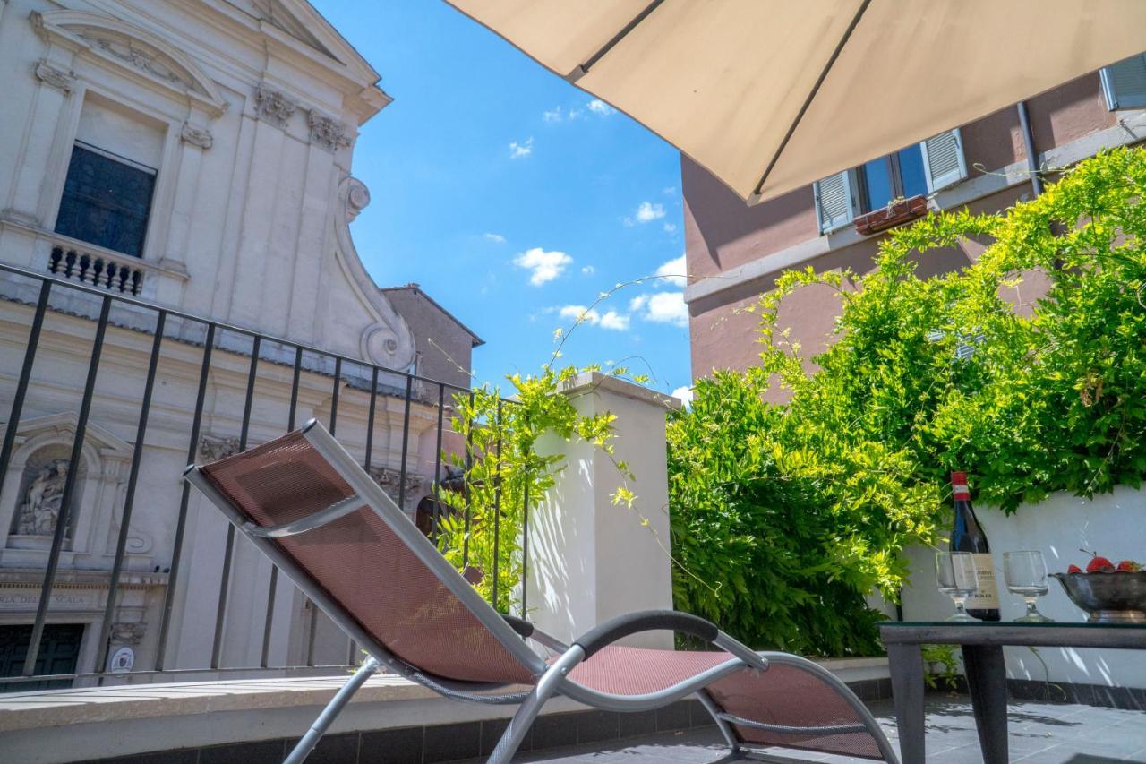 Penthouse on 2 levels Terrace vicolo del Bologna 39