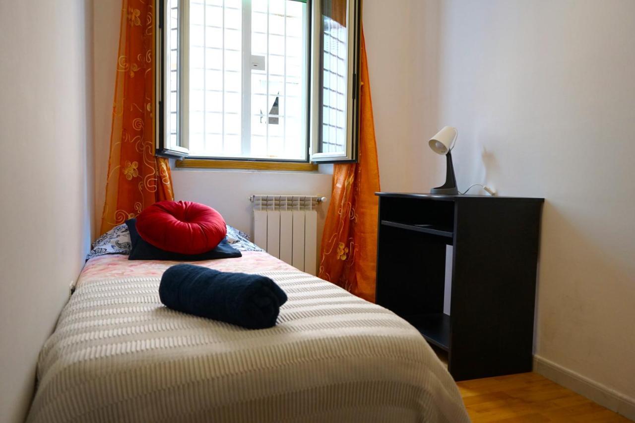 Budget Single Room
