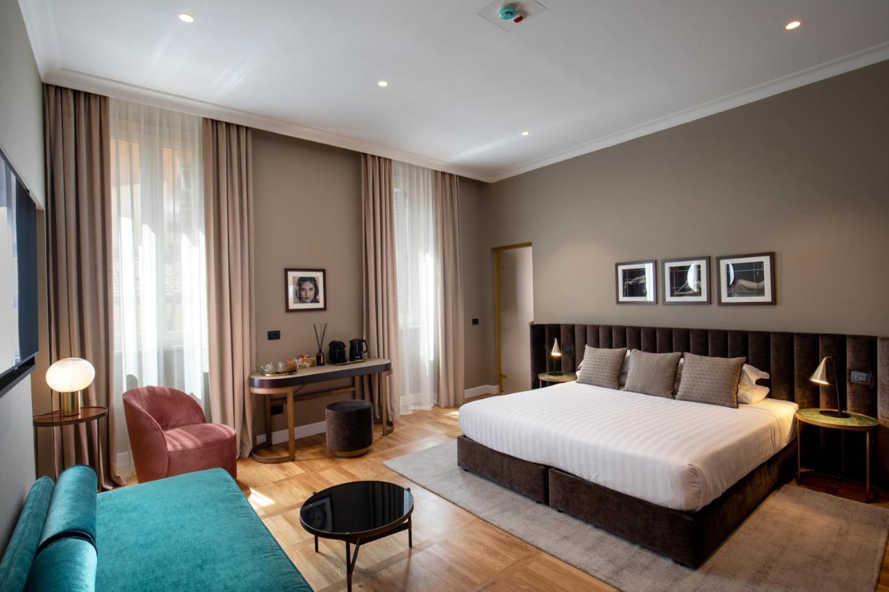 Junior Suite Via Mario de Fiori 59 A