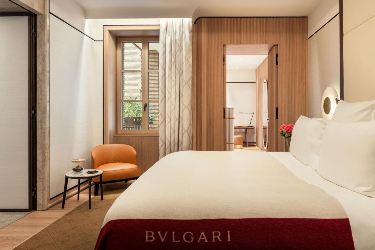 Premium King Room with City View