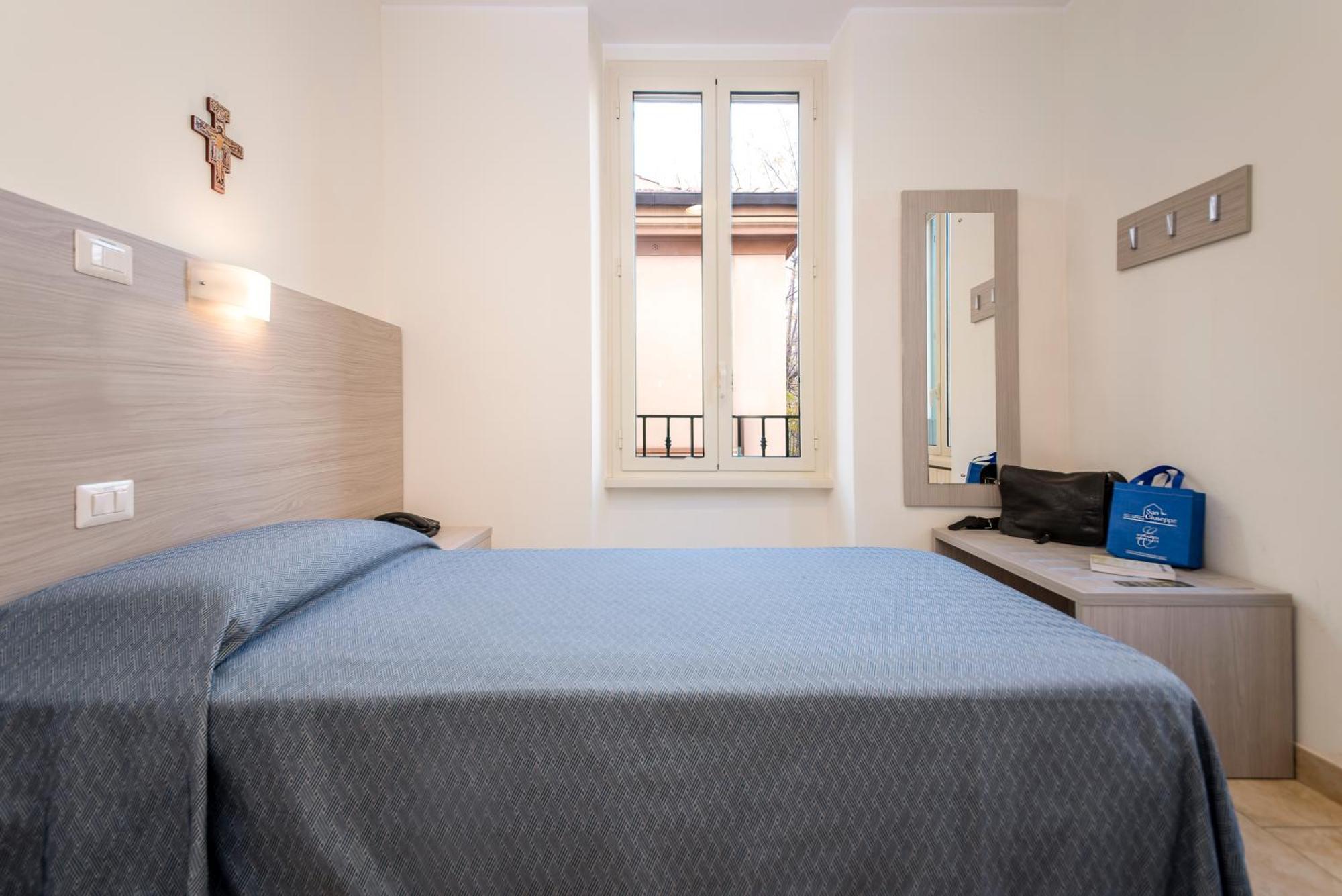 Standard Twin Room,1525768669:JPEG