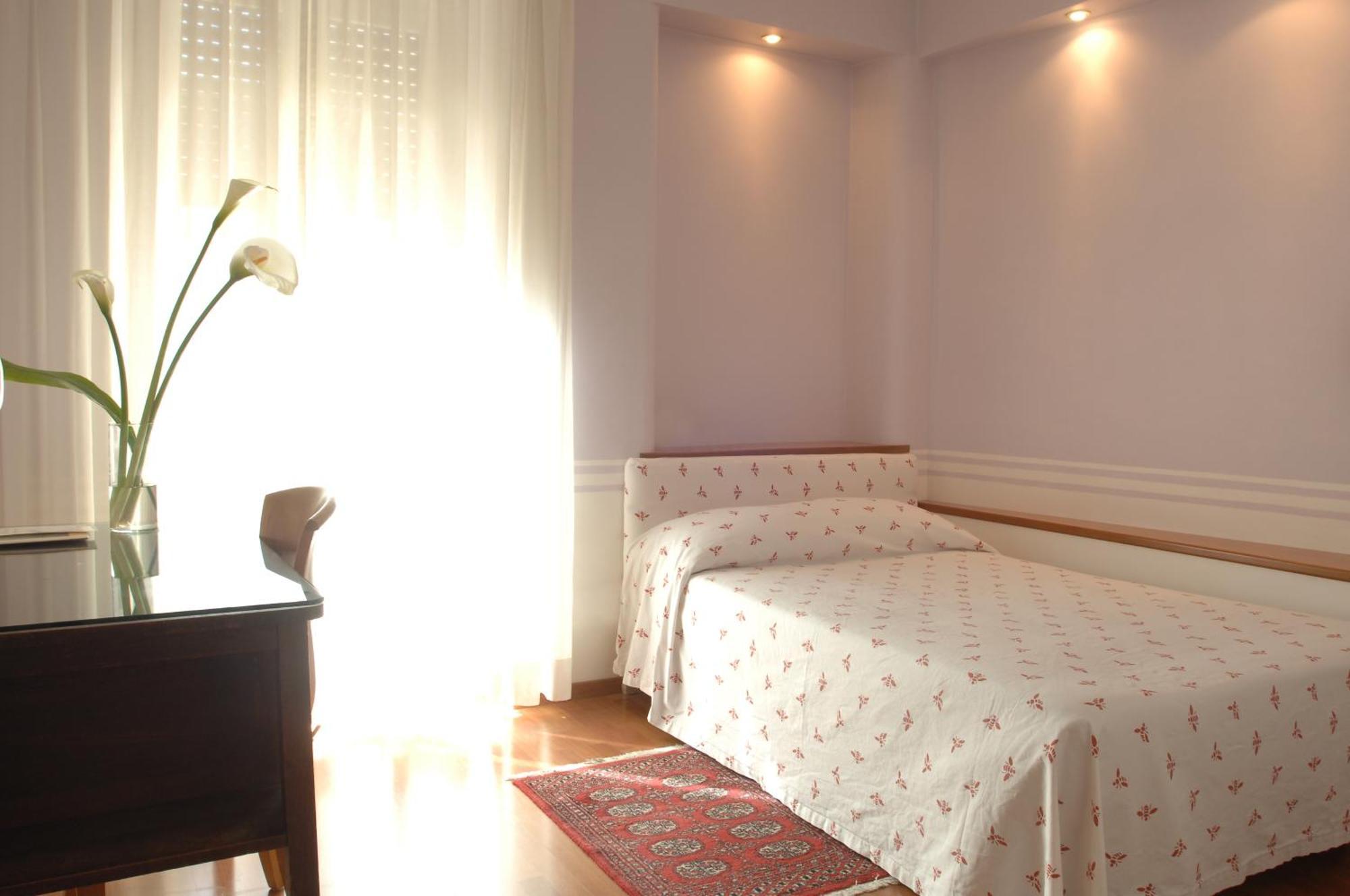 Single Room,1622872269:JPEG