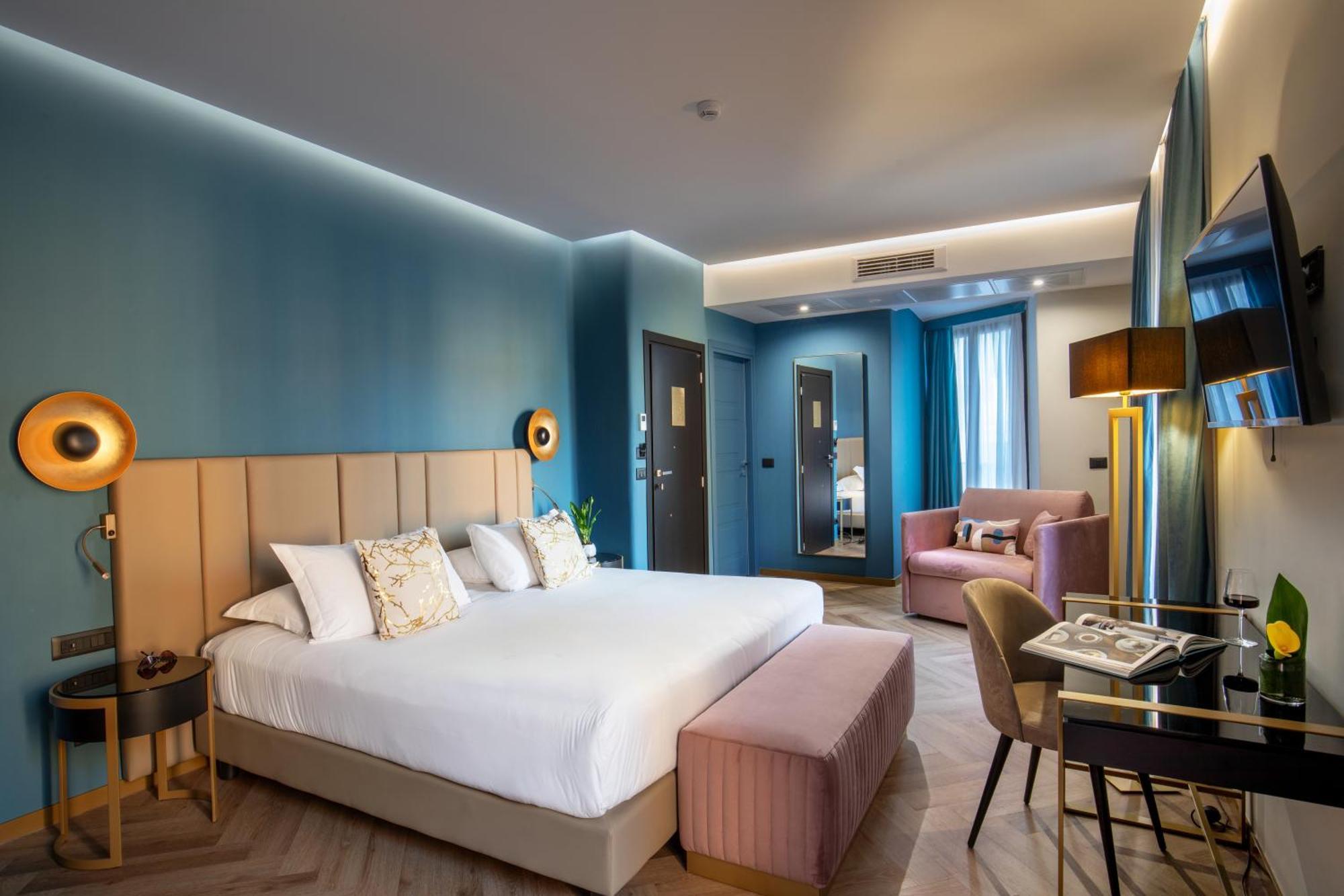 Deluxe Double or Twin Room City View