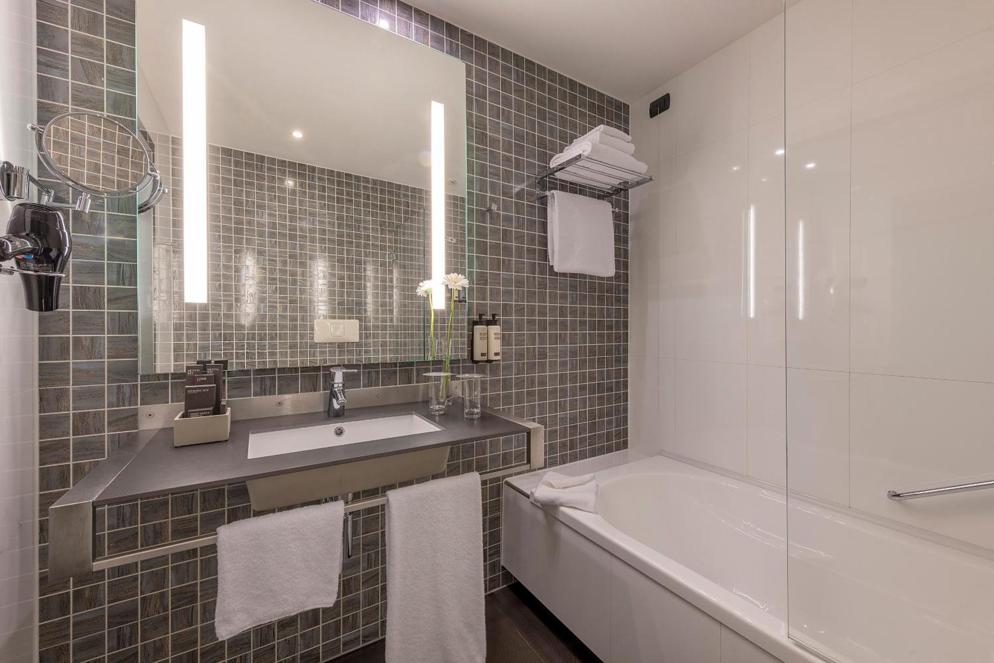 Premium Double or Twin Room City View