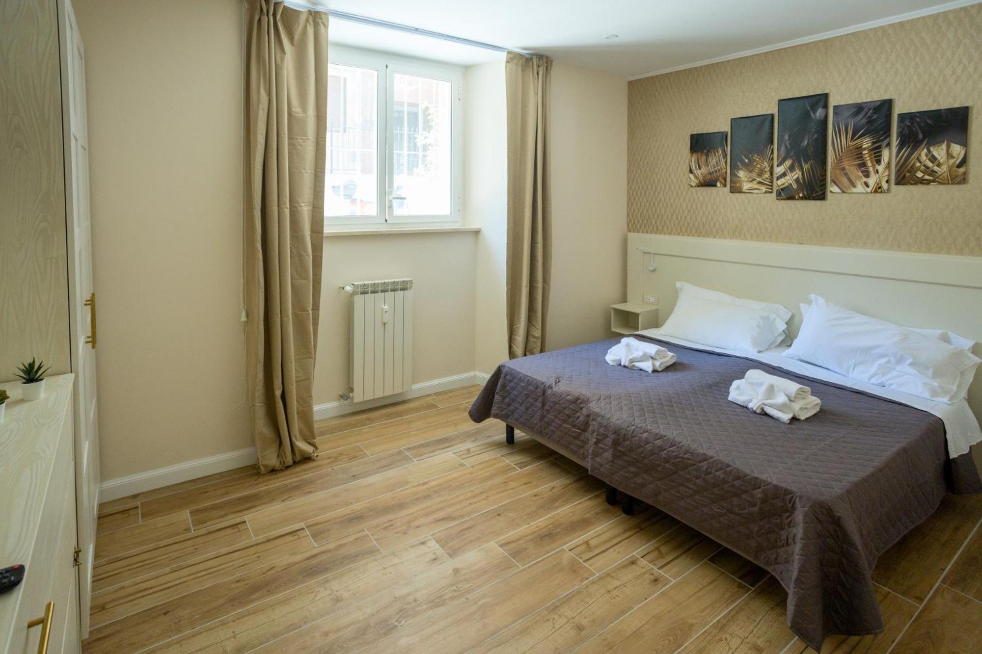 Deluxe Double or Twin Room