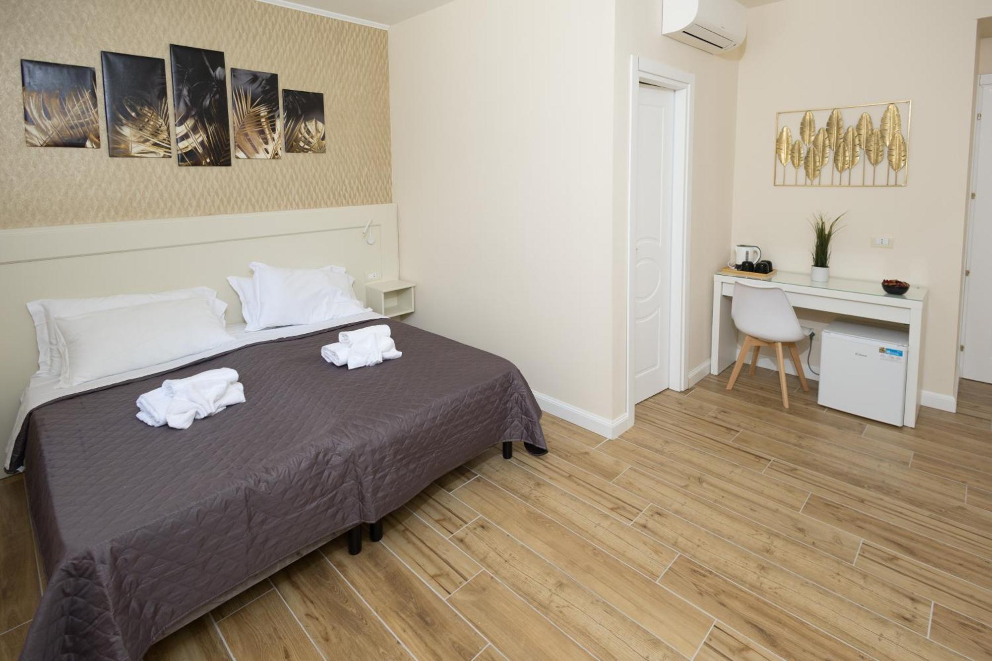 Deluxe Double or Twin Room