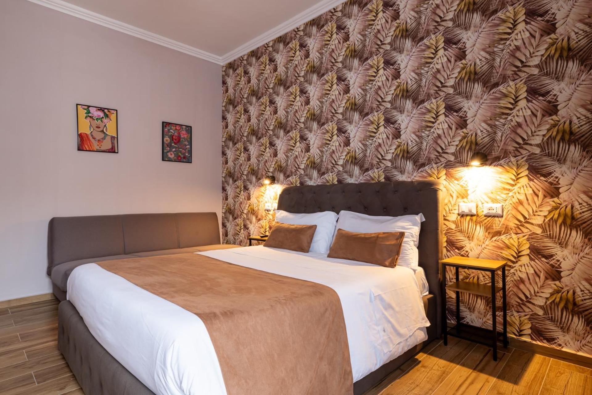 Double Room Private Bathroom