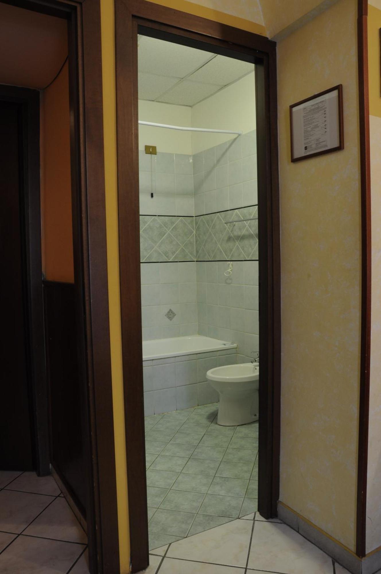 Single Room Private Bathroom