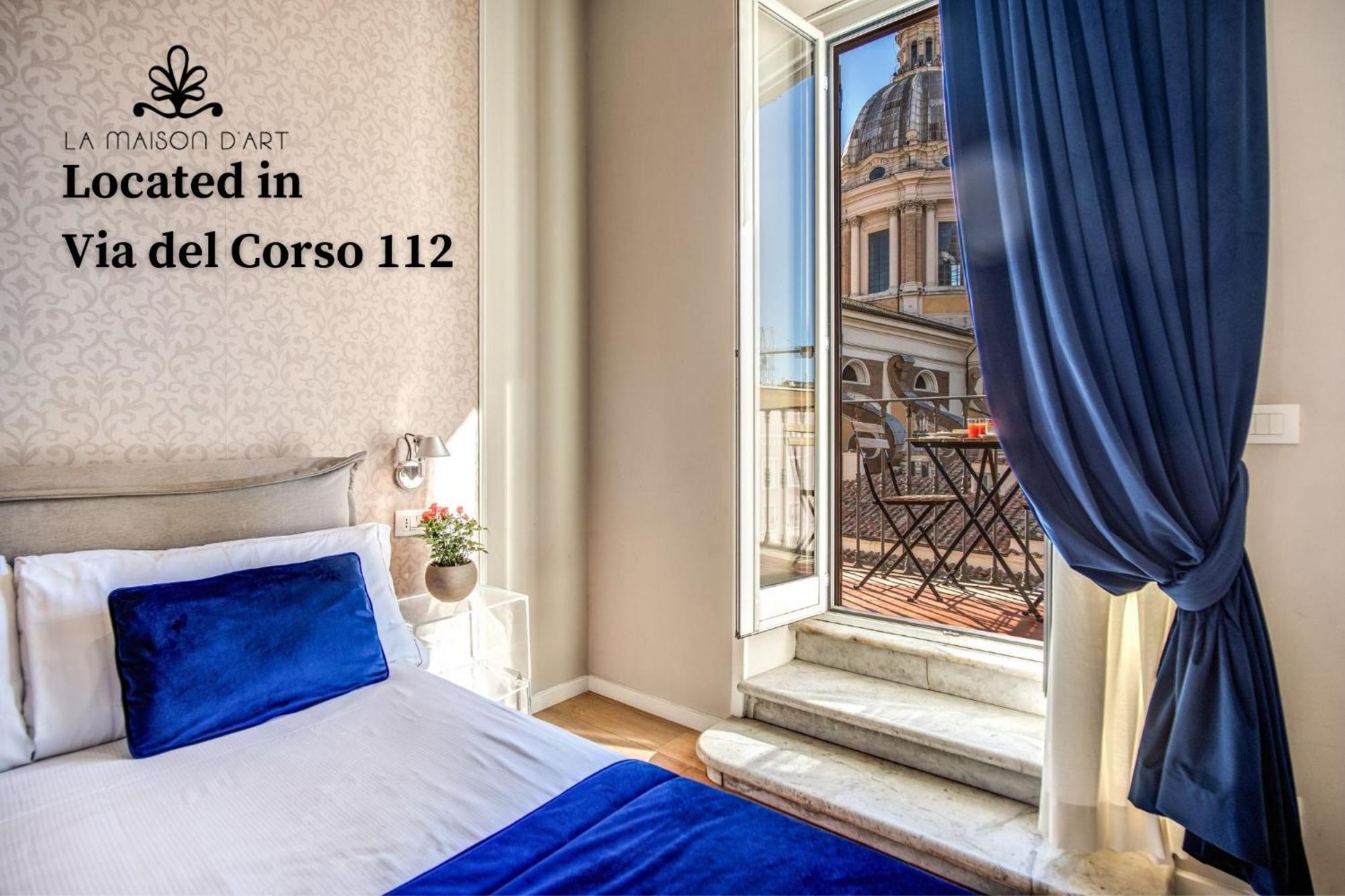 Double Room Balcony Annex building Via del Corso 112
