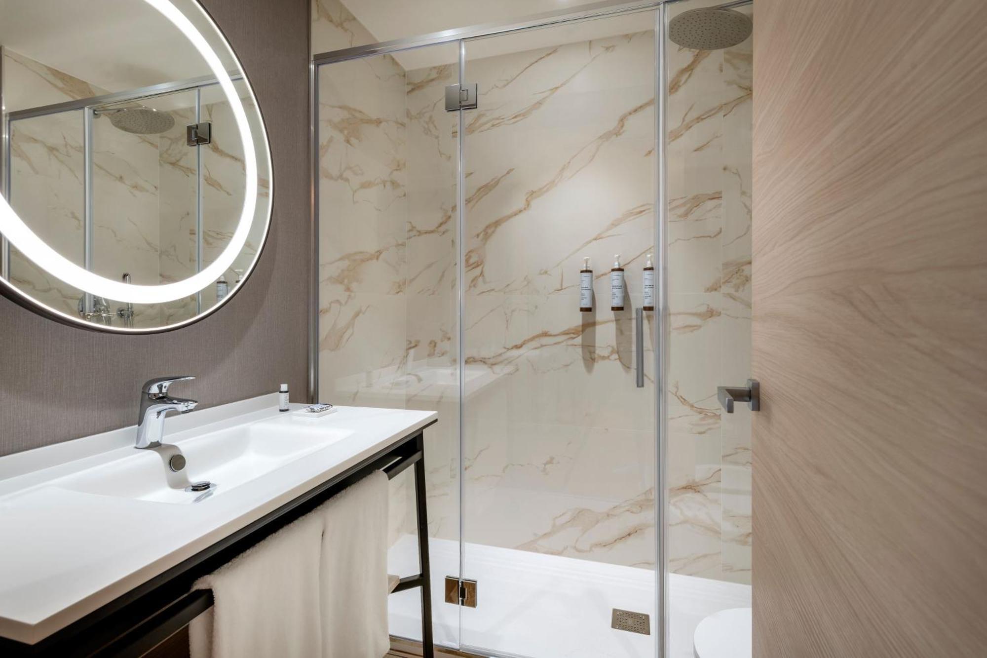 Deluxe Room - High Floor