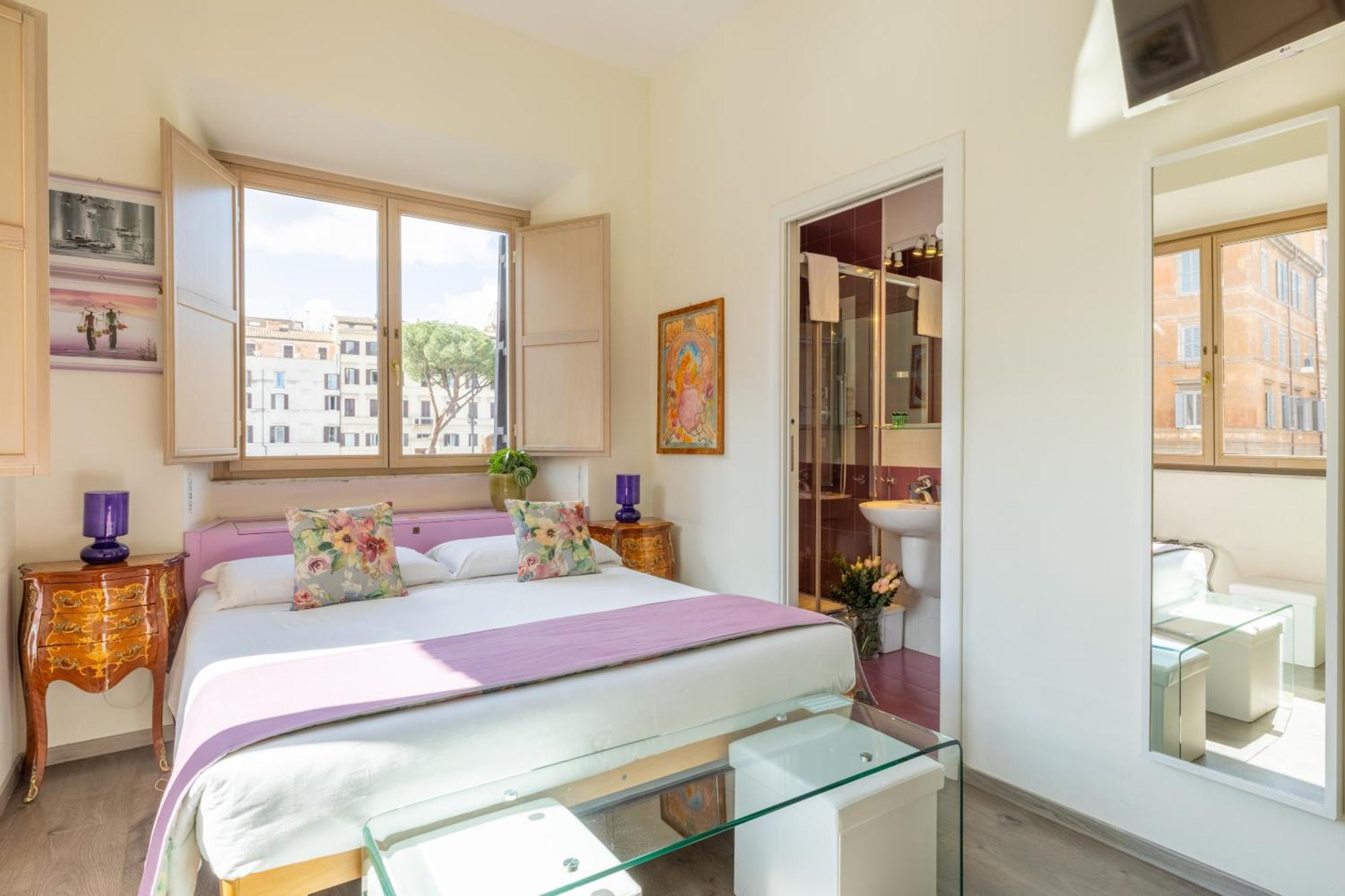 Deluxe Double or Twin Room City View