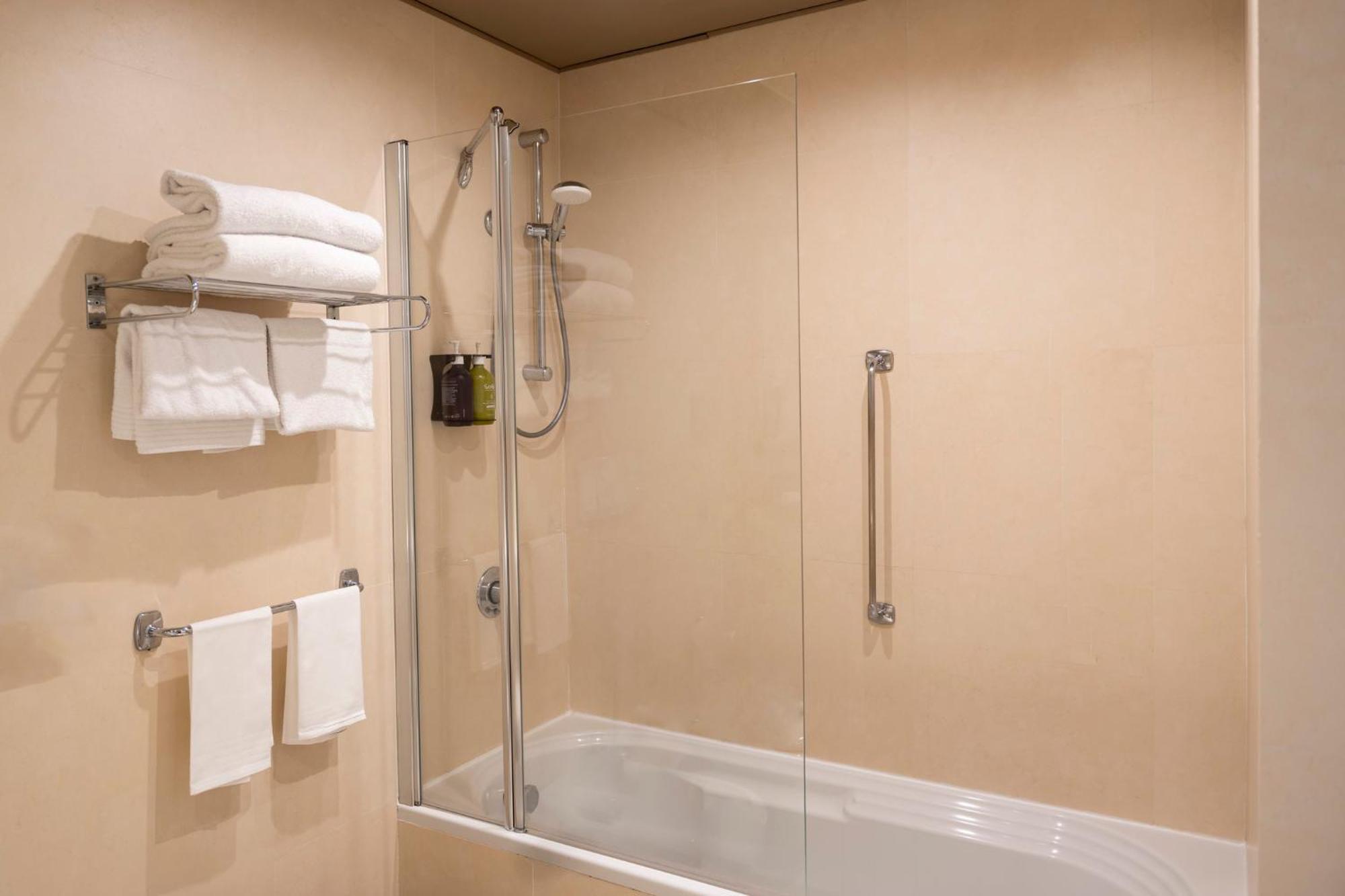 Premium Queen Room Two Queen Beds
