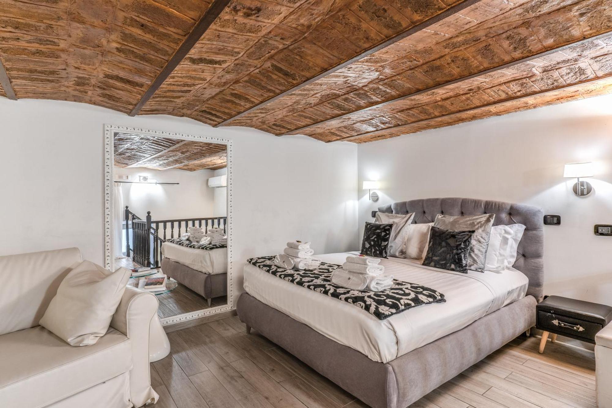 Cozy Triple Room