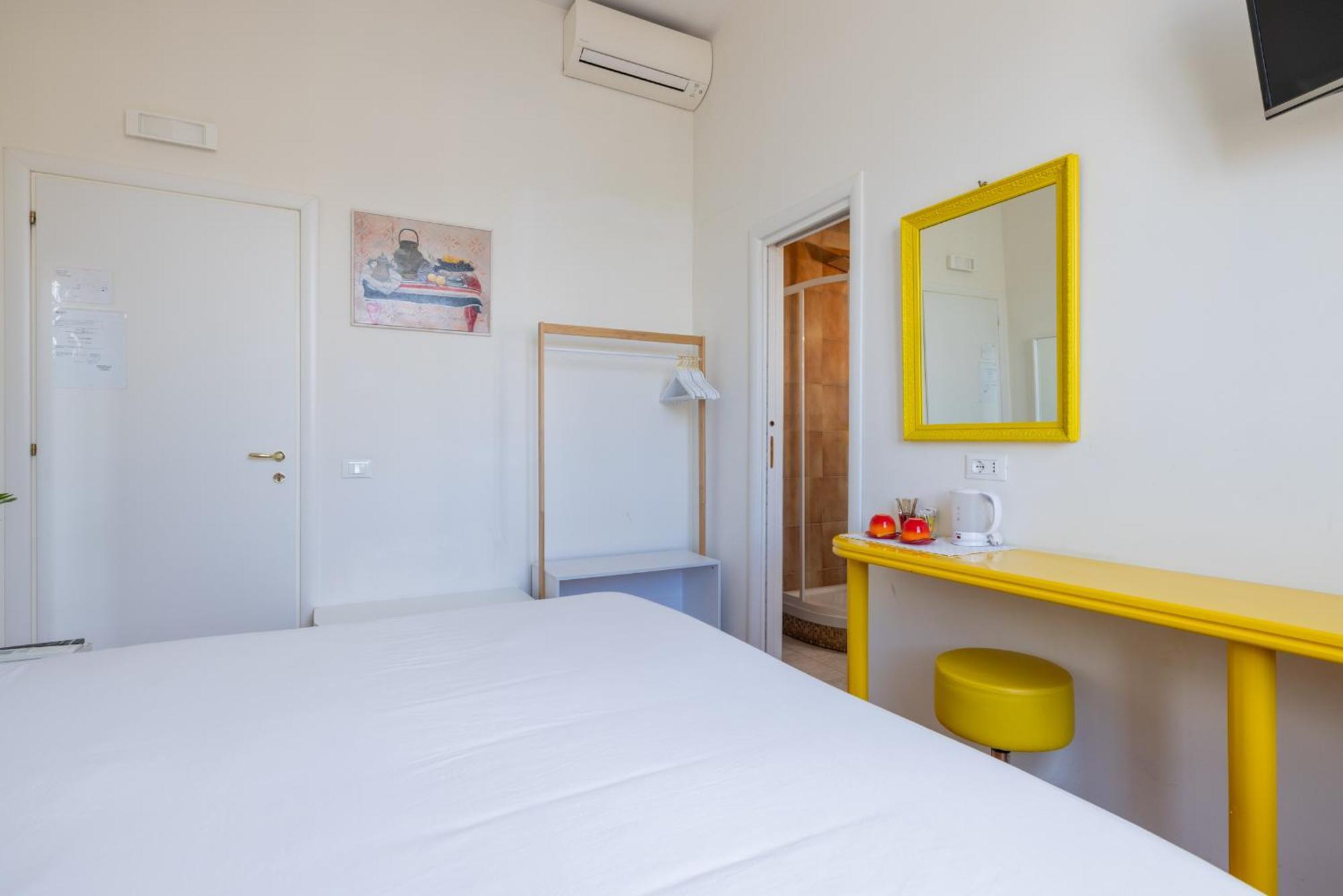 Deluxe Double or Twin Room City View