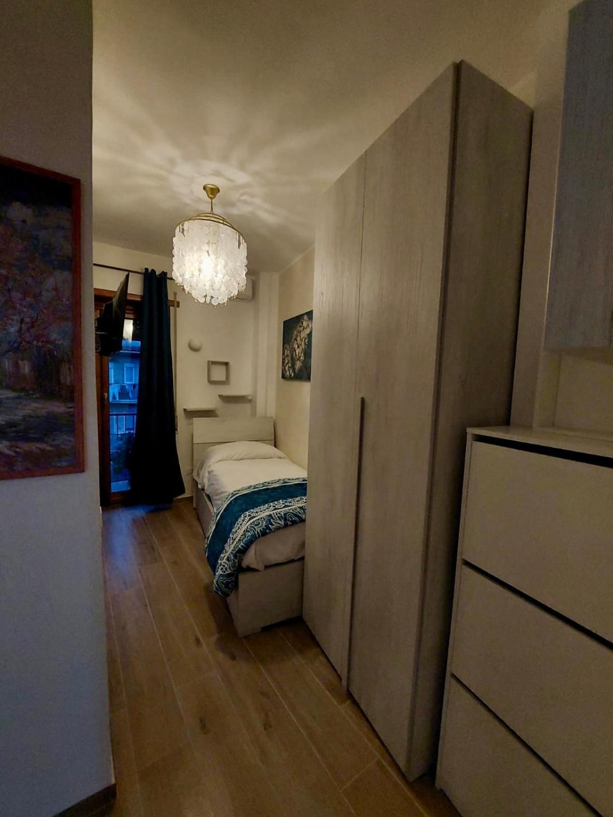 Deluxe Single Room Balcony,1639406037:JPEG