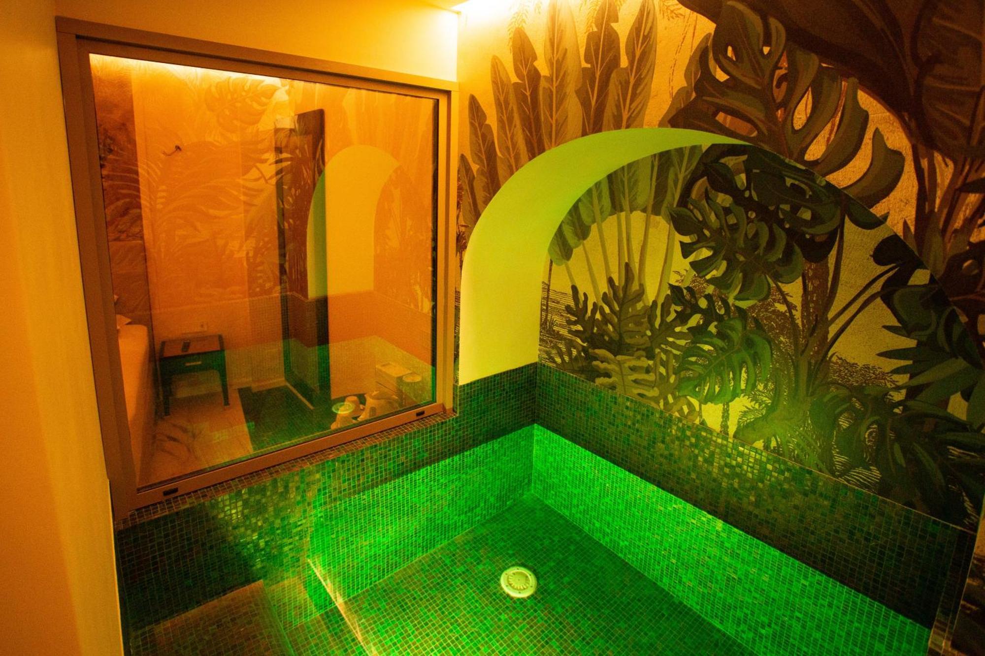 Suite Hot Tub