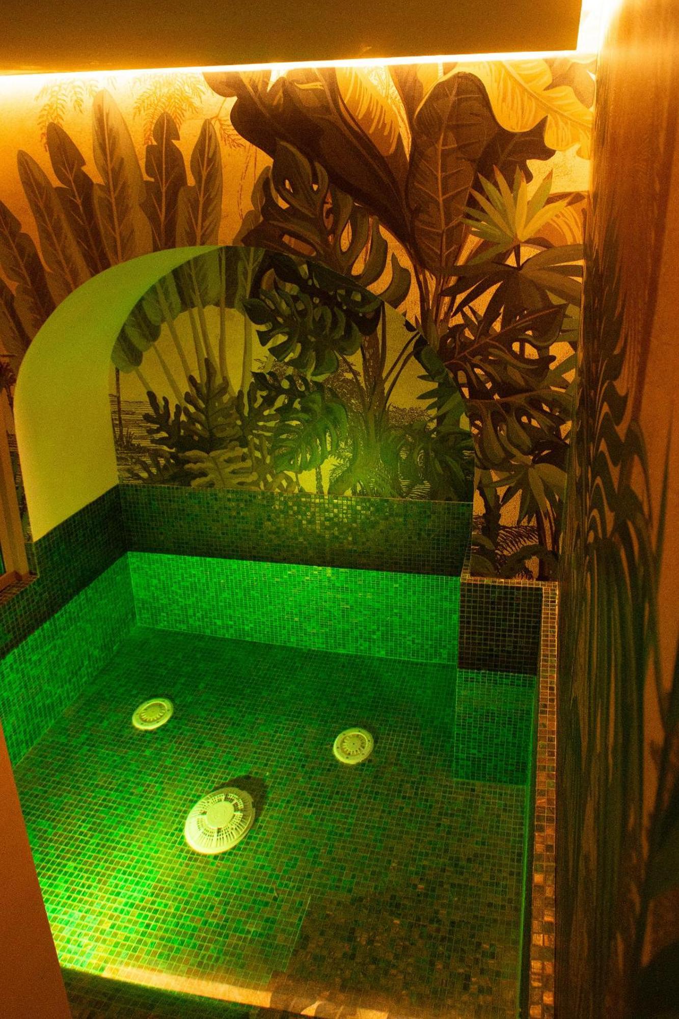 Suite Hot Tub