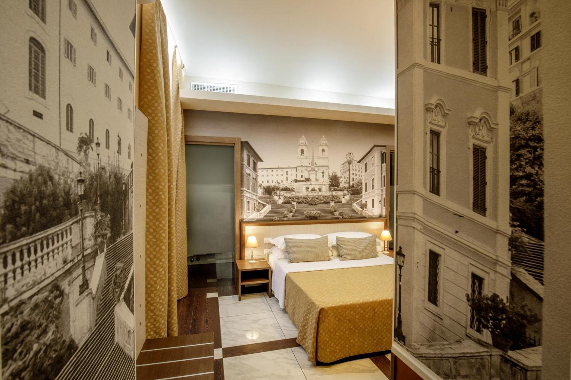 Quintuple Room