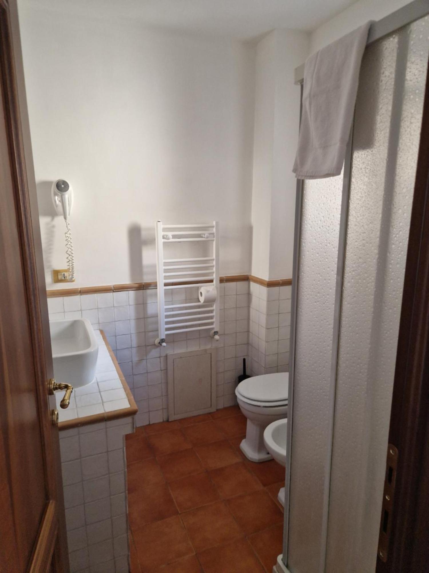 Double Room Private Bathroom