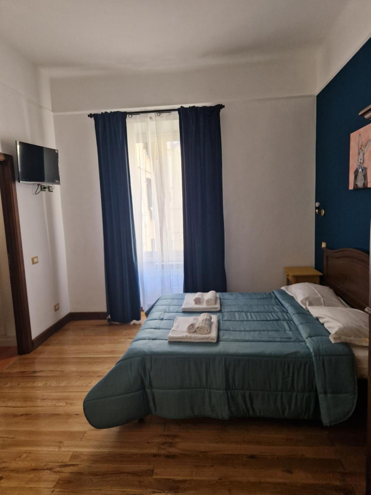 Double Room Private Bathroom