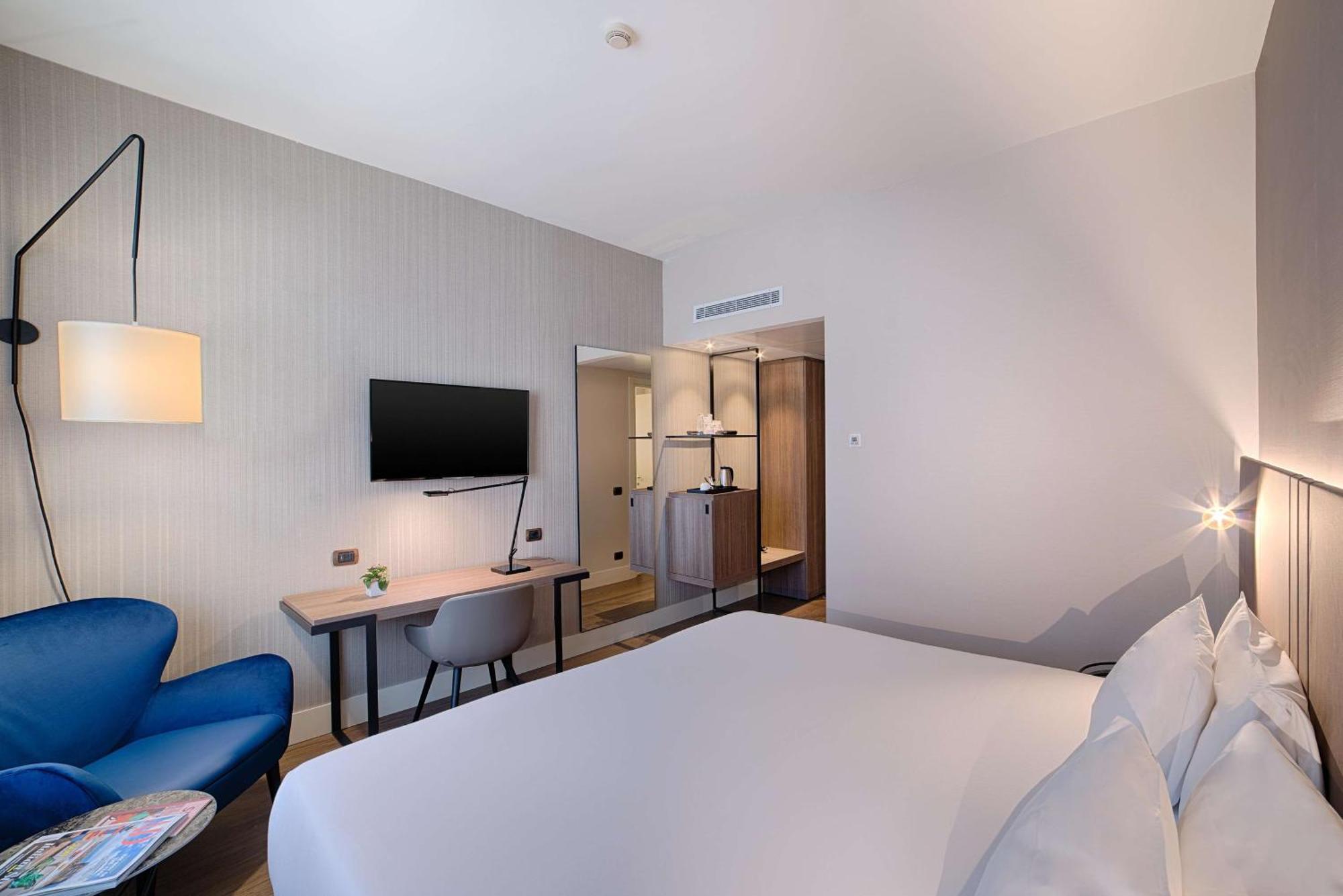 Superior Single Room