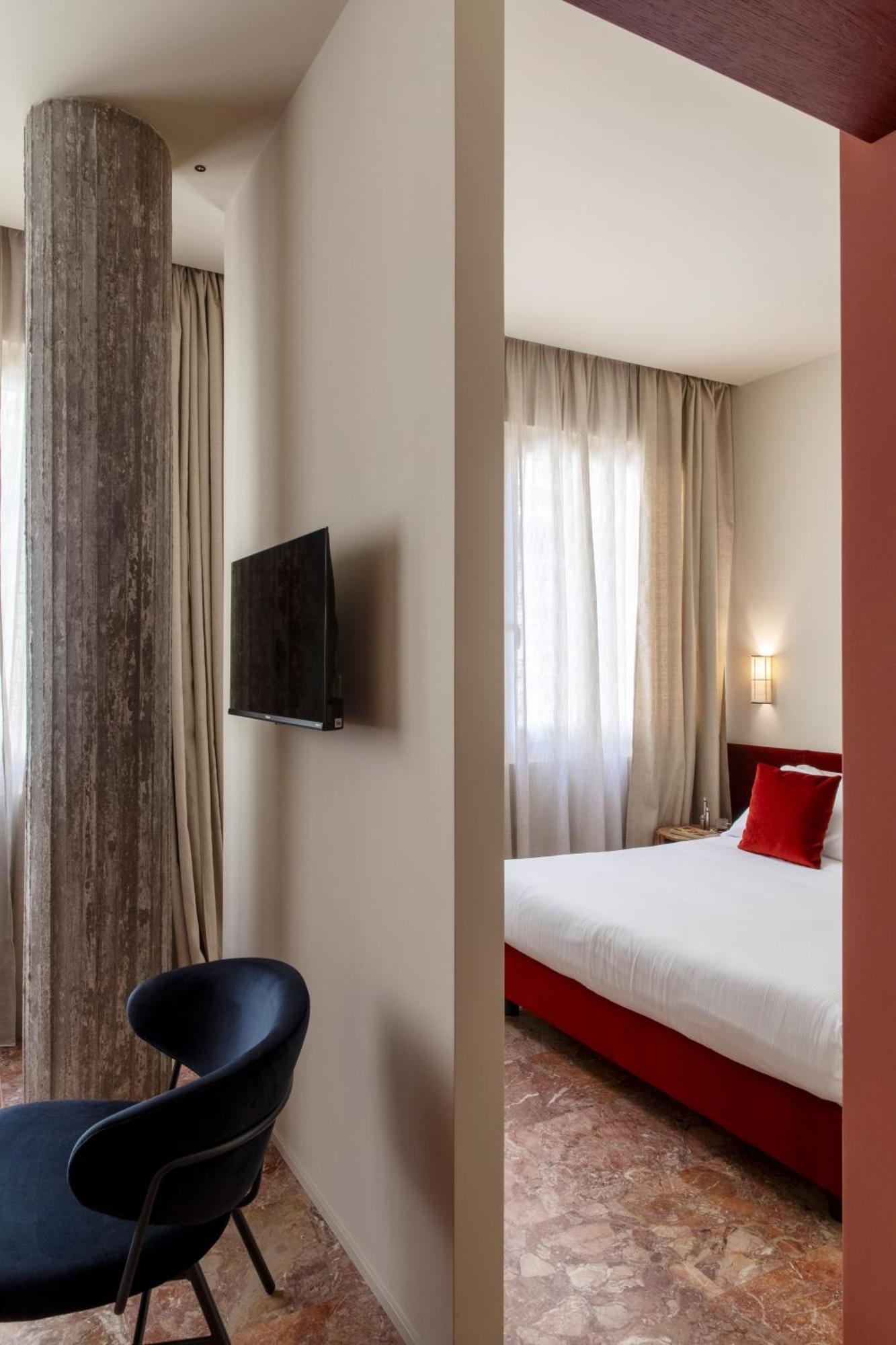 Deluxe Junior Suite